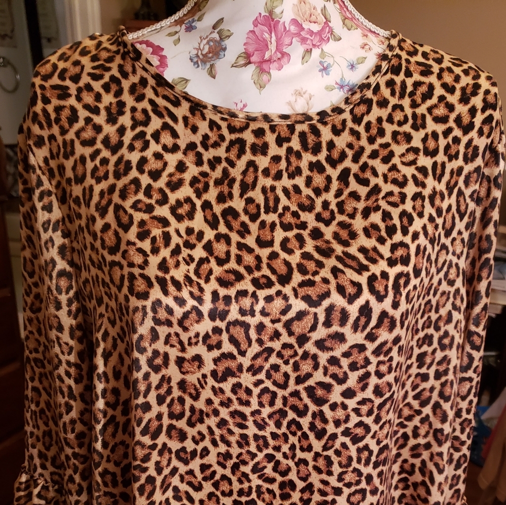 Womans Cheetah Print Top